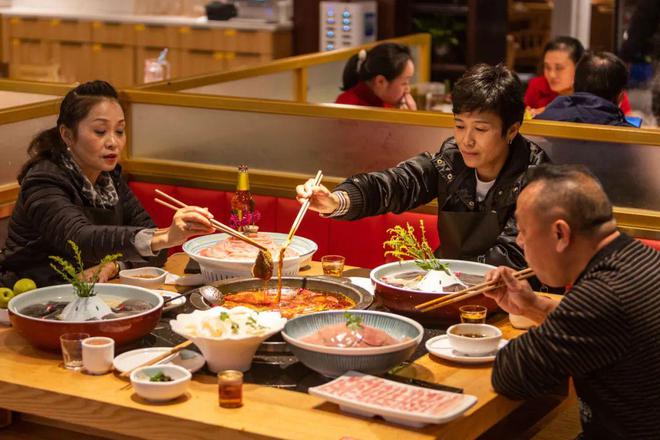 火锅“涮出”3千亿大市场麻将胡了热辣滚烫！重庆